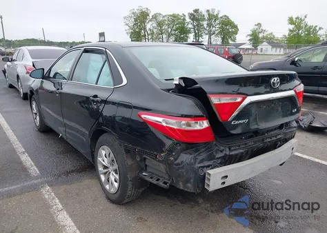 2016 Toyota Camry Le z USA, uszkodzony, nr VIN 4T4BF1FK5GR552930